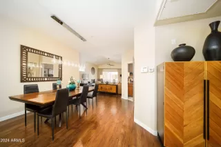 Photo #6: 6681019 Listing