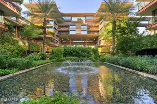 Photo #6: 6681152 Listing