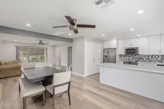 Photo #3: 6681361 Listing