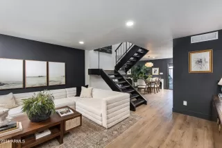 Photo #1: 6681363 Listing 