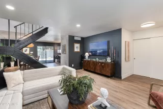 Photo #4: 6681363 Listing 