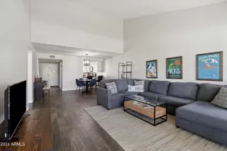 Photo #1: 6681418 Listing