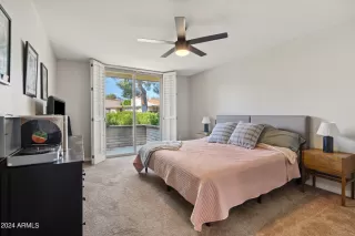 Photo #5: 6681418 Listing