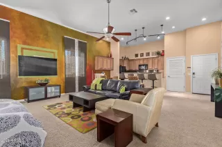 Photo #4: 6681610 Listing 