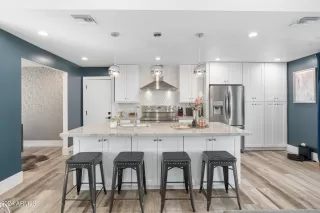 Photo #3: 6681766 Listing 