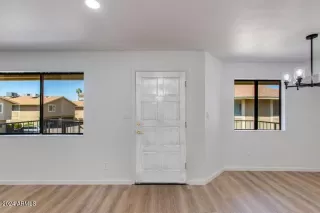 Photo #5: 6681856 Listing