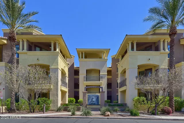 MLS: 6681979 Condo For Sale