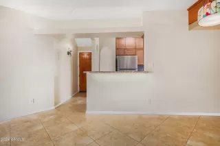 Photo #6: 6682242 Listing