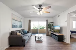 Photo #1: 6682292 Listing