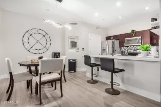 Photo #3: 6682549 Listing