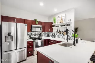 Photo #5: 6682549 Listing