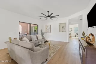 Photo #6: 6682683 Listing 