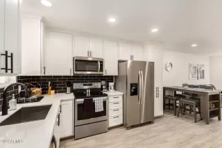 Photo #1: 6682690 Listing