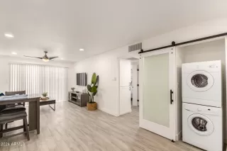 Photo #2: 6682690 Listing