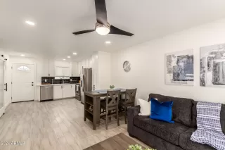 Photo #6: 6682690 Listing