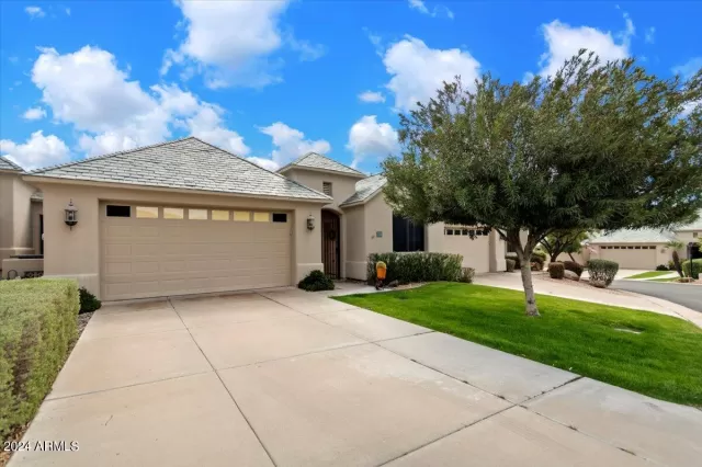 MLS: 6682894 Condo For Sale