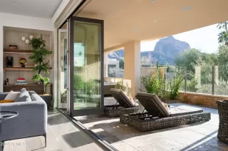 Photo #5: 6682948 Listing