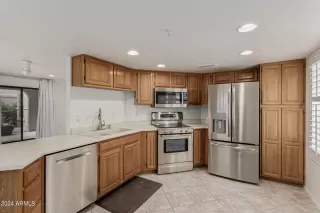 Photo #2: 6683156 Listing