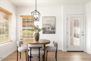 Photo #2: 6683283 Listing 