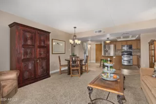 Photo #4: 6683346 Listing 