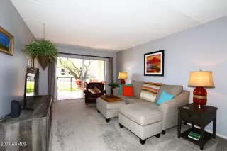 Photo #2: 6683358 Listing 