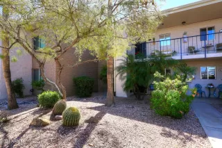 Photo #4: 6683358 Listing 