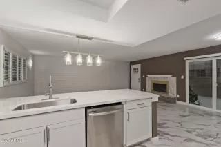 Photo #3: 6683467 Listing