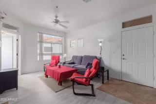 Photo #2: 6683513 Listing 