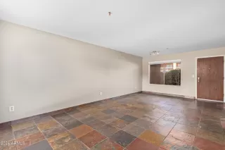 Photo #3: 6683816 Listing 