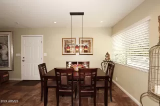 Photo #5: 6683957 Listing