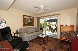 Photo #6: 6683957 Listing