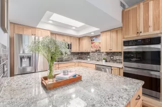 Photo #4: 6684132 Listing 