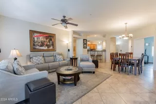 Photo #2: 6684300 Listing