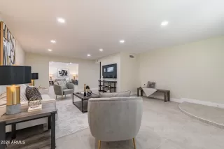 Photo #4: 6684424 Listing