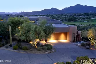 Photo #2: 6684602 Listing