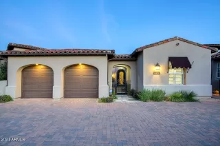 Photo #1: 6684689 Listing