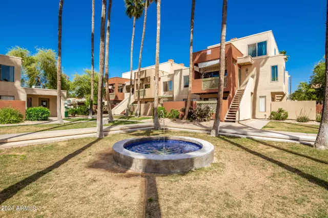 MLS: 6684736 Condo For Sale