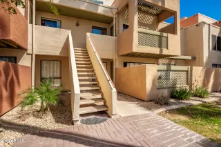 Photo #2: 6684736 Listing