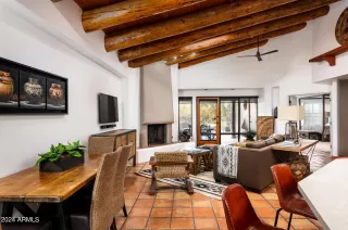 Photo #6: 6684949 Listing