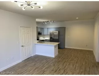 Photo #1: 6684956 Listing