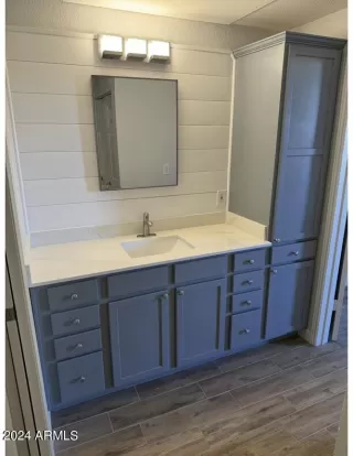 Photo #3: 6684956 Listing