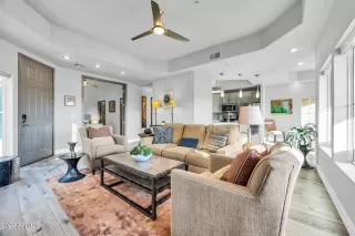 Photo #3: 6684974 Listing