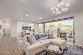 Photo #5: 6684991 Listing