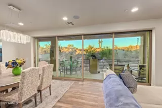 Photo #6: 6684991 Listing