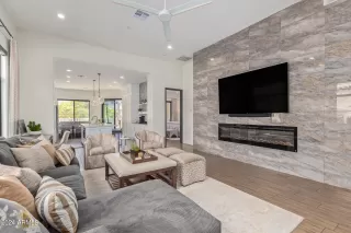 Photo #1: 6685082 Listing