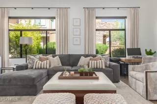 Photo #2: 6685082 Listing