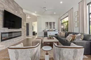 Photo #5: 6685082 Listing