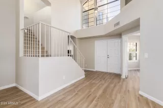 Photo #3: 6685285 Listing