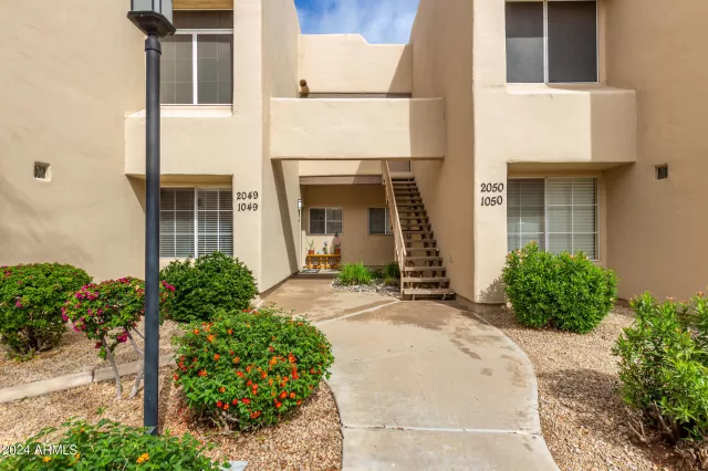 MLS: 6685592 Condo For Sale