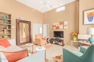 Photo #3: 6685592 Listing